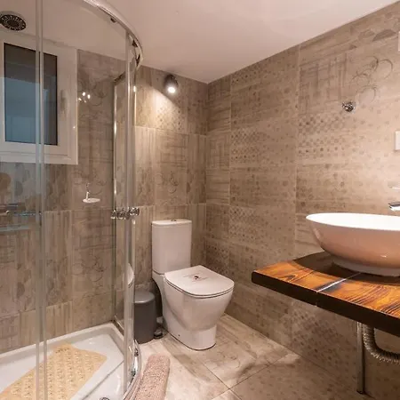 Apartment Metro Thission Apartment *