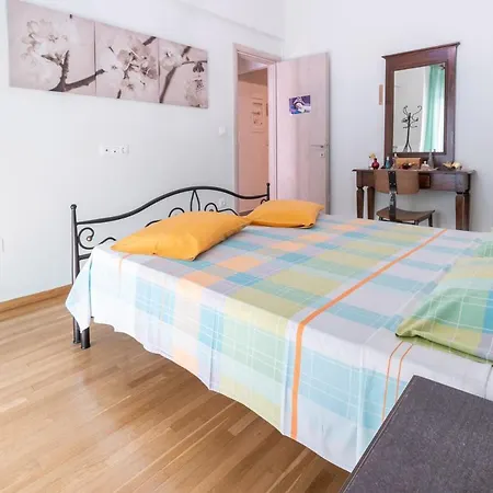 Metro Thission Apartment * Athens