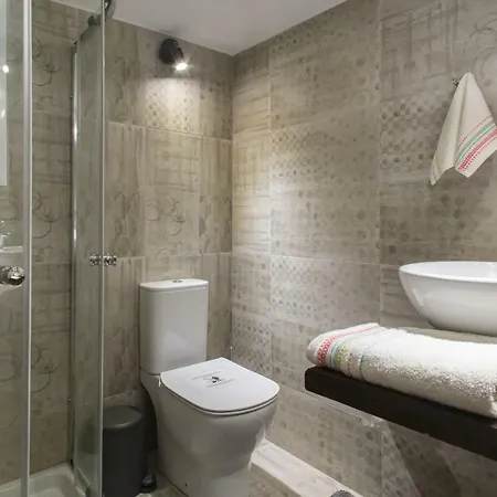 Metro Thission Apartment * Athens