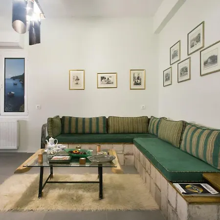 Metro Thission Apartment * Athens