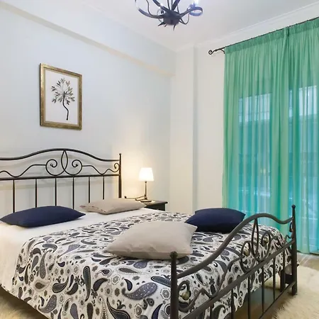Metro Thission Apartment